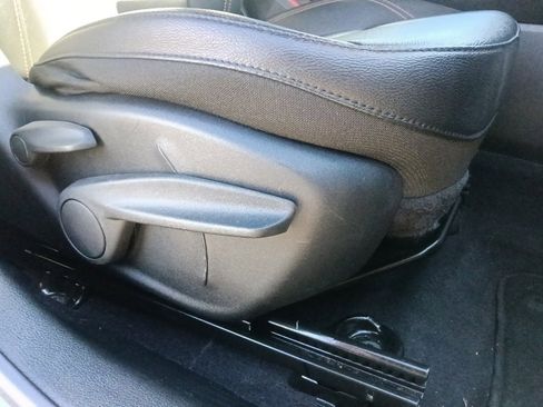 Used 2024 Jeep Compass Limited image 31