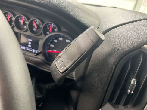 Used 2024 GMC Sierra 2500 Pro w/ Convenience Package AWD/4WD image 17