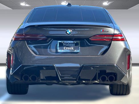 Used 2025 BMW M5 w/ Carbon Package image 8
