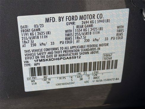 Used 2023 Ford Explorer XLT w/ Equipment Group 202A AWD/4WD image 31