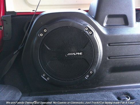 Used 2019 Jeep Wrangler Unlimited Sahara image 48