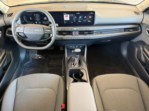 Used 2025 Kia K4 FWD image 32