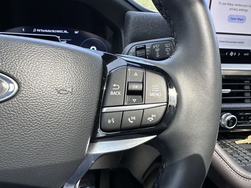 Used 2025 Ford Explorer Platinum w/ Ultimate Package AWD/4WD image 10