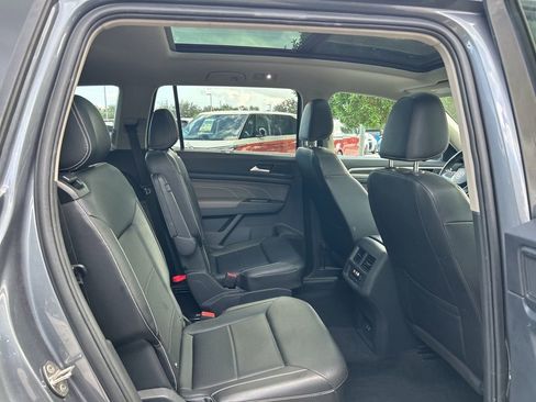 Used 2022 Volkswagen Atlas SE w/ Panoramic Sunroof Package image 41