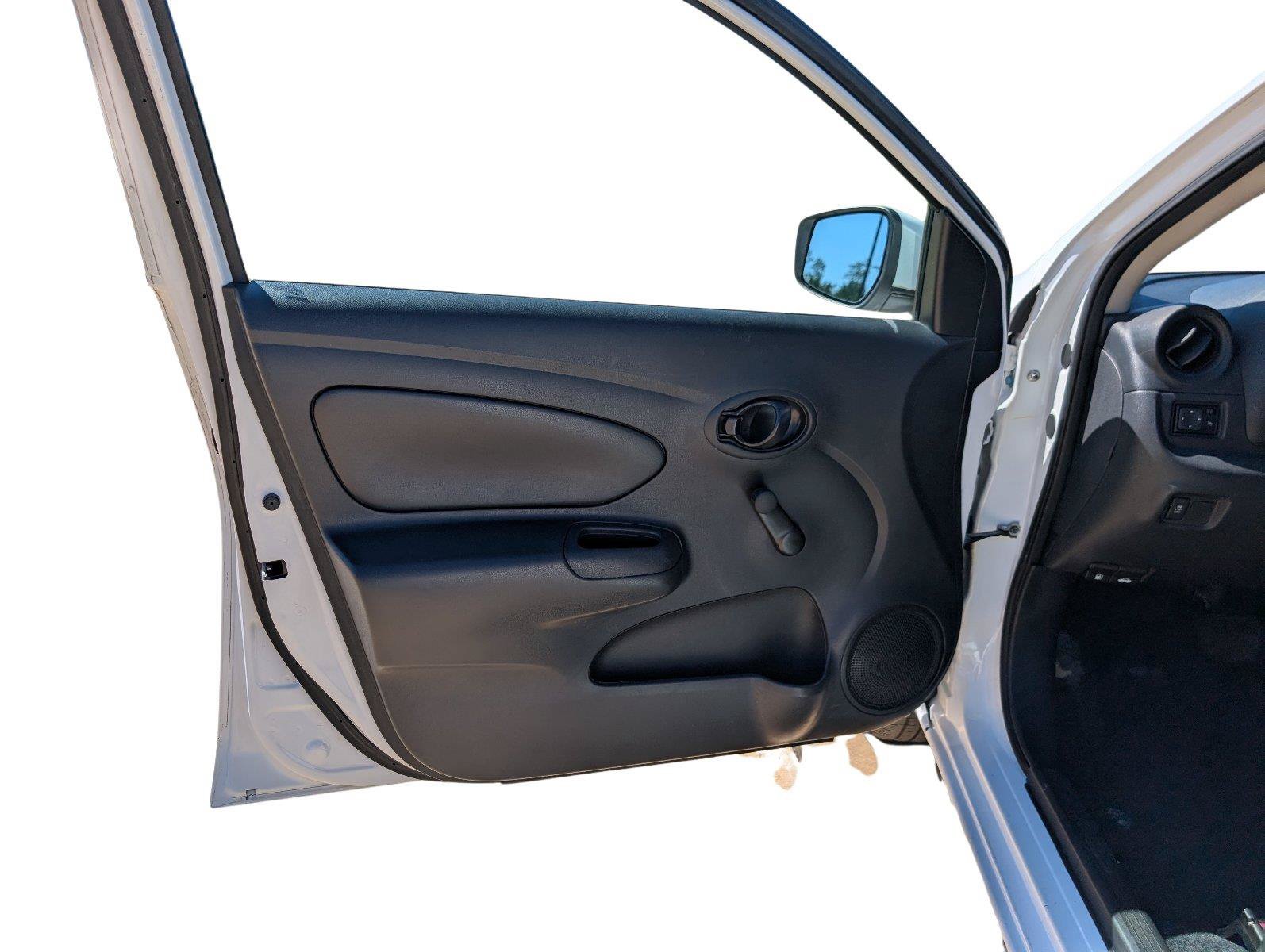 Used 2019 Nissan Versa S Plus FWD image 13