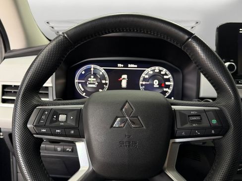 Used 2024 Mitsubishi Outlander SEL AWD/4WD image 19