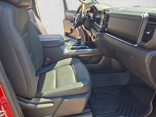 Used 2024 Chevrolet Silverado 1500 LT Trail Boss w/ Convenience Package II AWD/4WD image 21