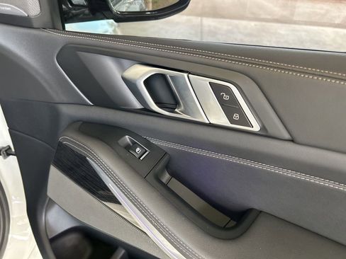 Used 2024 BMW X5 sDrive40i w/ M Sport Package image 27