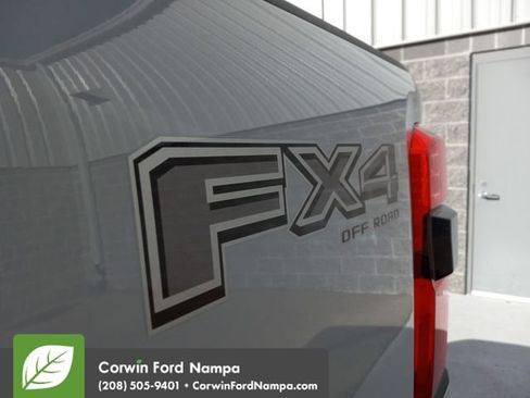 New 2026 Ford F250 Lariat w/ Black Appearance Package image 27