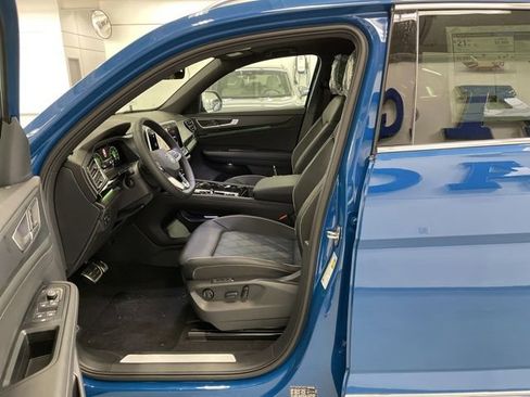 New 2025 Volkswagen Atlas Cross Sport SEL Premium R-Line image 23