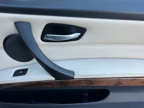Used 2011 BMW 328i Sedan RWD image 18