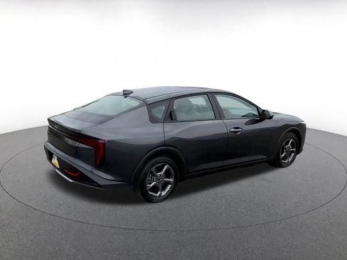 Used 2025 Kia K4 FWD image 14