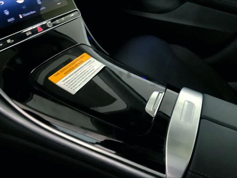 Certified 2025 Mercedes-Benz C 300 4MATIC Sedan image 11
