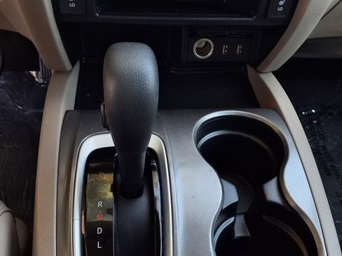 Used 2016 Honda Pilot EX-L image 11