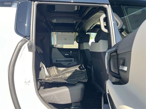 New 2026 GMC Hummer EV SUV image 32