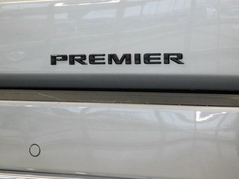 Used 2024 Chevrolet Tahoe Premier w/ Premium Package image 92