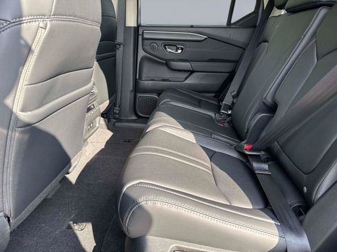 New 2026 Honda Pilot image 16