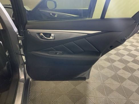 Used 2016 INFINITI Q50 Red Sport 400 image 32