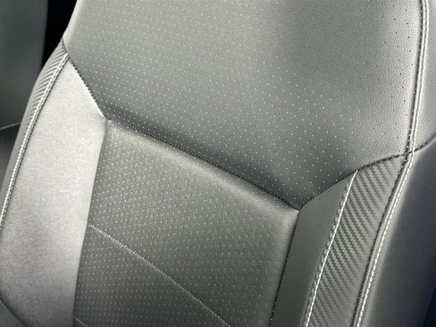 Used 2023 Volkswagen Atlas Cross Sport SE image 18