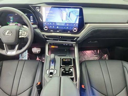 Used 2026 Lexus TX 500h AWD w/ Technology Package image 86