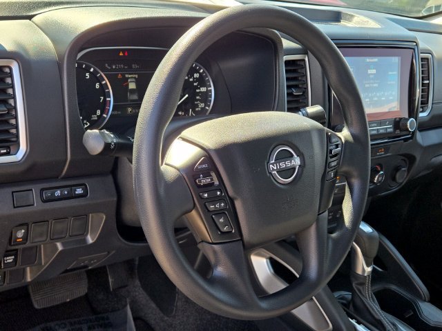 Used 2023 Nissan Frontier SV w/ Technology Package RWD image 18