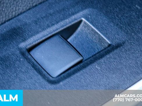 Used 2021 Toyota RAV4 LE image 51