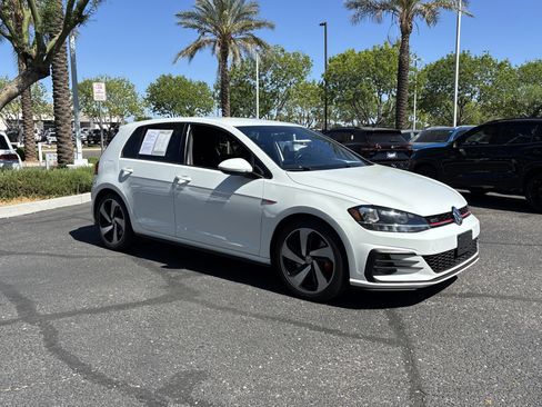 Used 2020 Volkswagen GTI S image 6