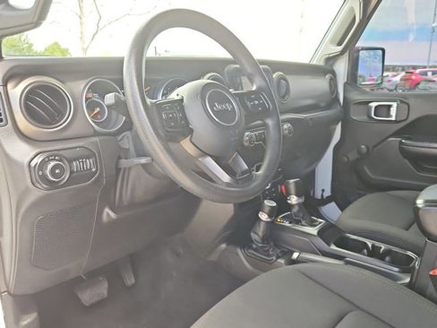 Used 2018 Jeep Wrangler Unlimited Sport AWD/4WD image 10
