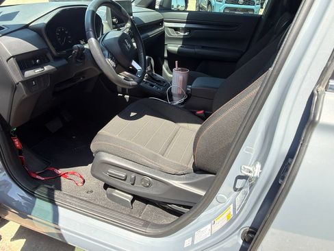 Used 2025 Honda CR-V Sport image 10