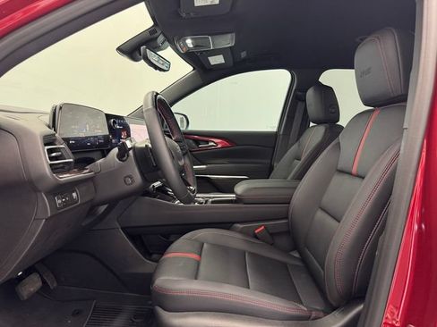 Used 2026 Chevrolet Traverse RS w/ LPO, Floor Liner Package FWD image 19