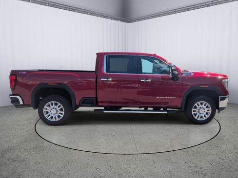 Used 2020 GMC Sierra 2500 SLT w/ Technology Package AWD/4WD image 2