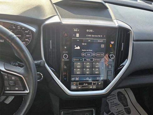 Used 2024 Subaru Ascent Limited w/ Technology Package image 12