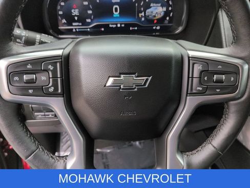 Used 2022 Chevrolet Tahoe Z71 w/ Luxury Package AWD/4WD image 12