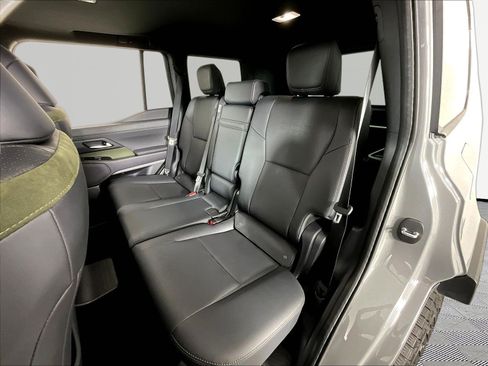Used 2024 Lexus GX 550 AWD/4WD image 22
