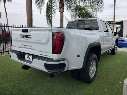 New 2026 GMC Sierra 3500 Denali Ultimate image 4