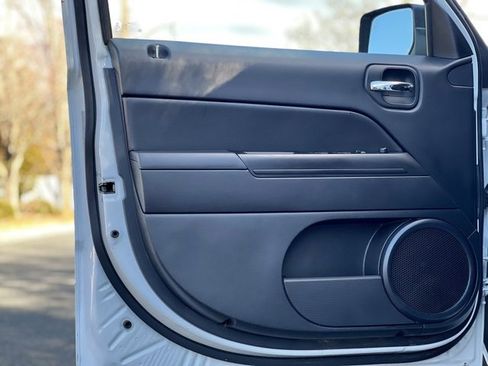 Used 2017 Jeep Patriot Latitude image 47