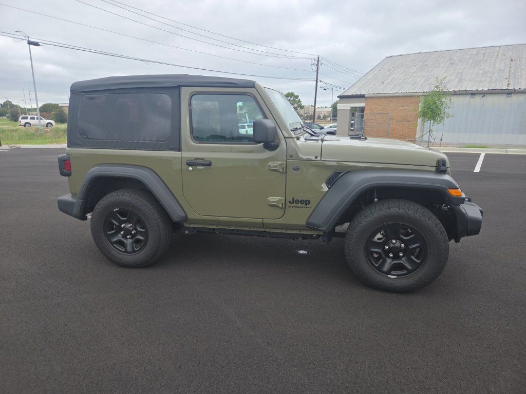 Used 2025 Jeep Wrangler Sport AWD/4WD image 16