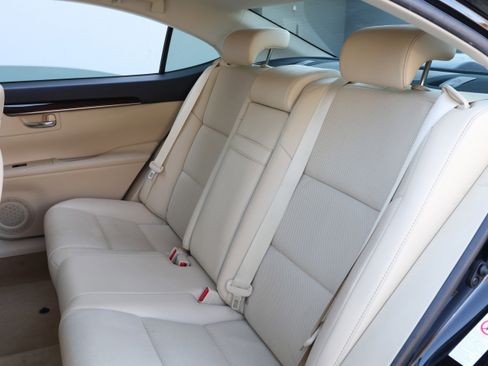 Used 2014 Lexus ES 350 image 36