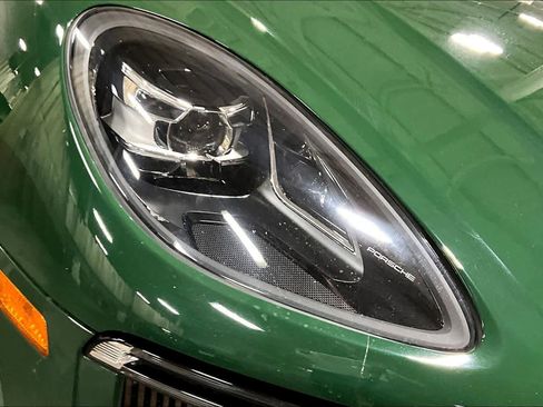 Used 2020 Porsche Macan Turbo AWD/4WD image 56