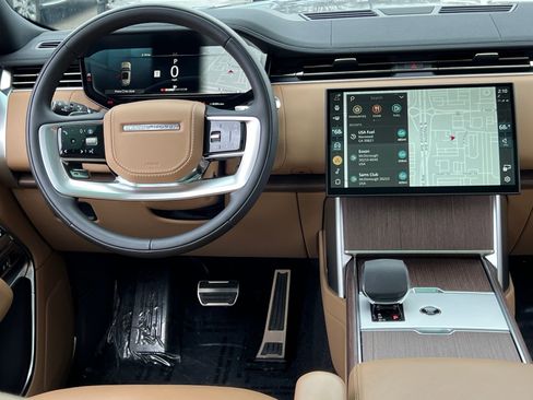 Used 2025 Land Rover Range Rover Long Wheelbase SE image 15