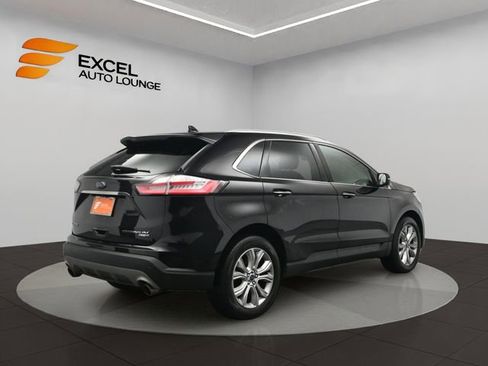 Used 2019 Ford Edge Titanium image 5