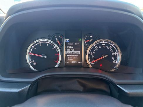 Used 2020 Toyota 4Runner TRD Off-Road AWD/4WD image 14