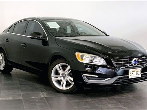 Used 2015 Volvo S60 T5 Premier image 2