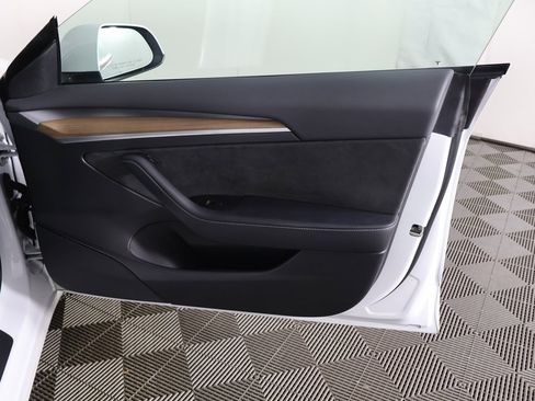 Used 2023 Tesla Model 3 Long Range image 23