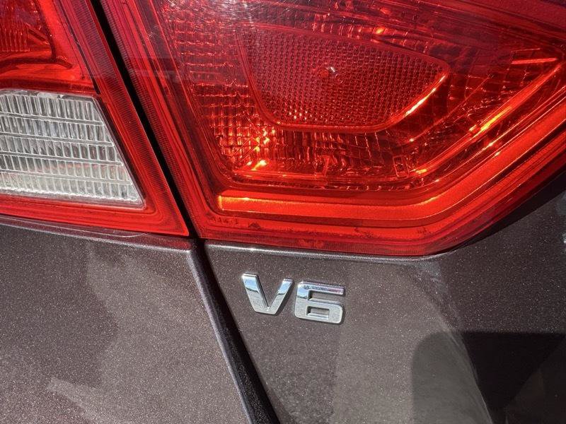 Used 2015 Chevrolet Impala LT FWD image 18