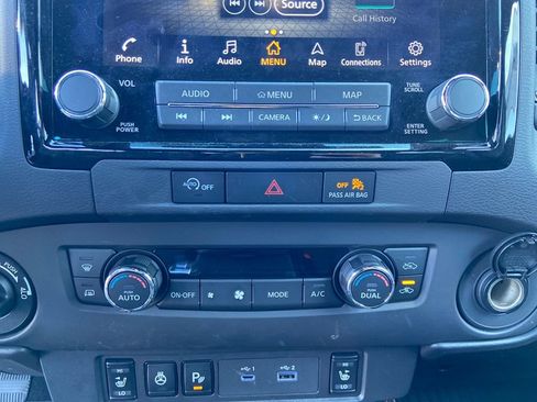 Used 2024 Nissan Frontier PRO-4X w/ Pro Convenience Package image 25