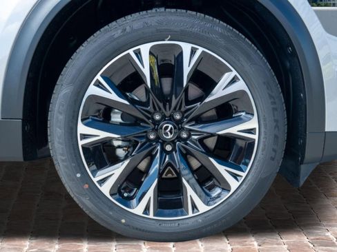 Used 2026 MAZDA CX-90 Plug-In Hybrid w/ Premium Plus AWD/4WD image 40