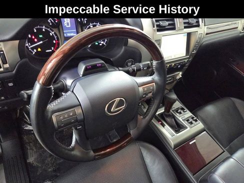 Used 2018 Lexus GX 460 Luxury image 12