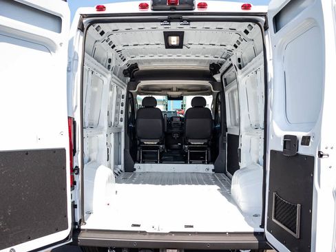 New 2026 RAM ProMaster 2500 w/ Quick Order Package 22G SLT FWD image 12