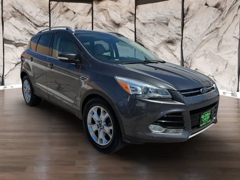 Used 2015 Ford Escape Titanium w/ Equipment Group 301A FWD image 4